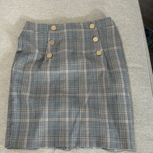 Size 4 H&M skirt with zipper - no stretch